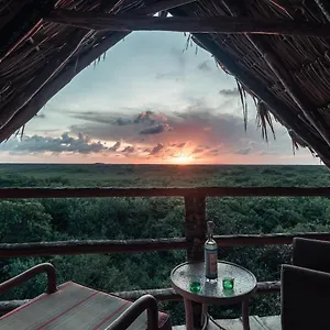Hidden Treehouse Eco-hotel Tulum Pueblo